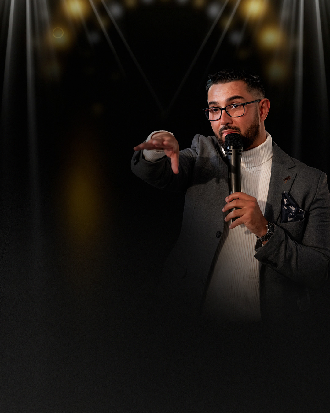 Calvin Price performing mediumship live on stage